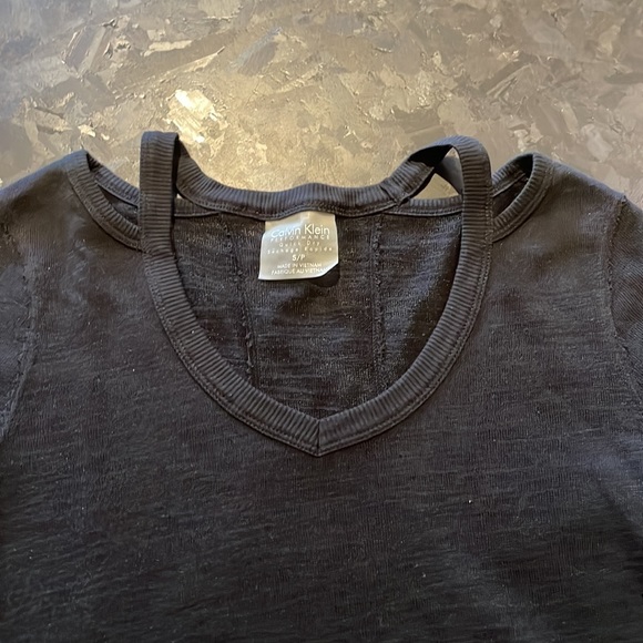 Calvin Klein Workout Clothes - Picture 3 of 8